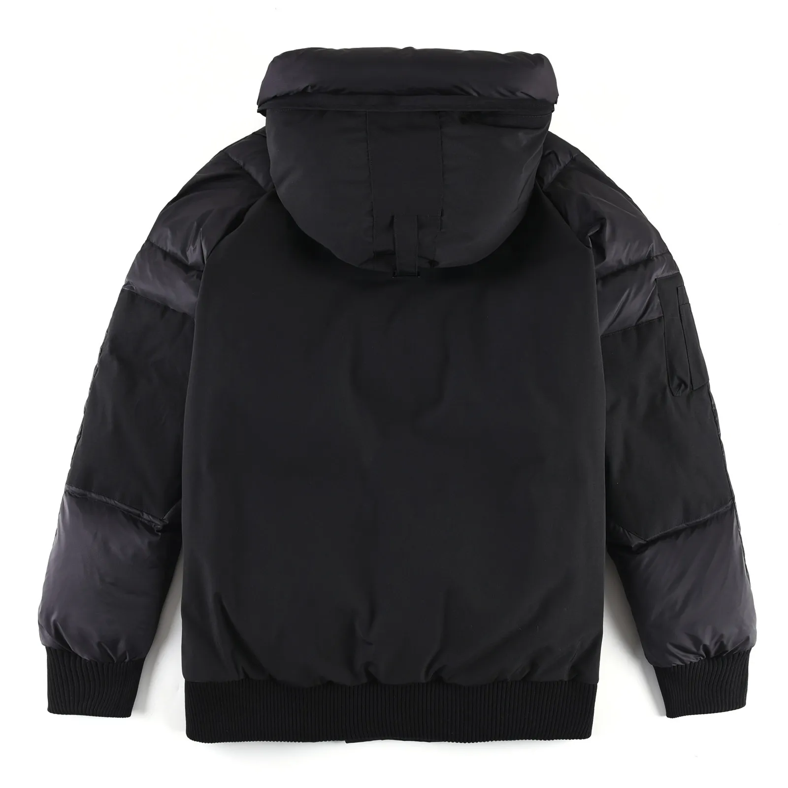 P840 🌟New model on sale! Canada Goose Paradigm Collection New Style 01 · Two-way front zipper with placket for extra coverage · Lightweight quilted down sleeves · Woven grab strap at upper back with "Canada Goose" logo patch · Sustainable Arctic Tech® elbow patches for durability · Rib knit hem and cuffs lock in heat · Suede tricot chin guard provides a soft touch Five external pockets: two handwarmer pockets, two lower pockets with flap closure, one utility pocket on the sleeve Three internal pockets: two drop-in pockets, one zippered pocket Internal straps allow the jacket to be worn over the shoulder, hands-free Color: Black White Sizes: XXS XS S M L XL XXL